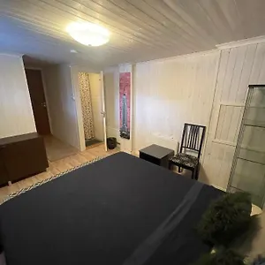 Rum i privatbostad Private With Own Entrance Near Airport And Center!, Stockholm